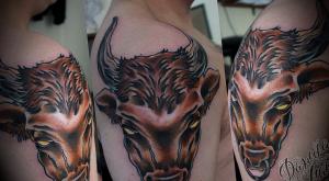 Татуировка в виде быка. Значение татуировки бык. Значение Татуировки Быка